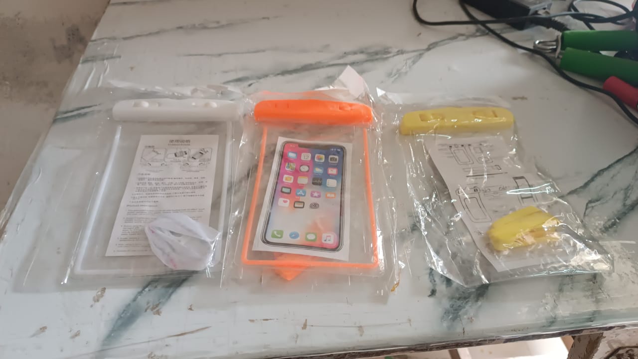Mobile Waterproof Sealed Transparent Plastic Bag / Pouch Cover for All Mobile Phones Mobile Waterproof Sealed Transparent Plastic Bag / Pouch Cover for All Mobile Phones